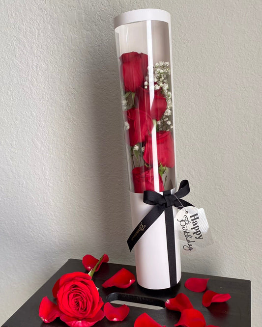 Amor Clásico – Caja Tubo Floral de Regalo