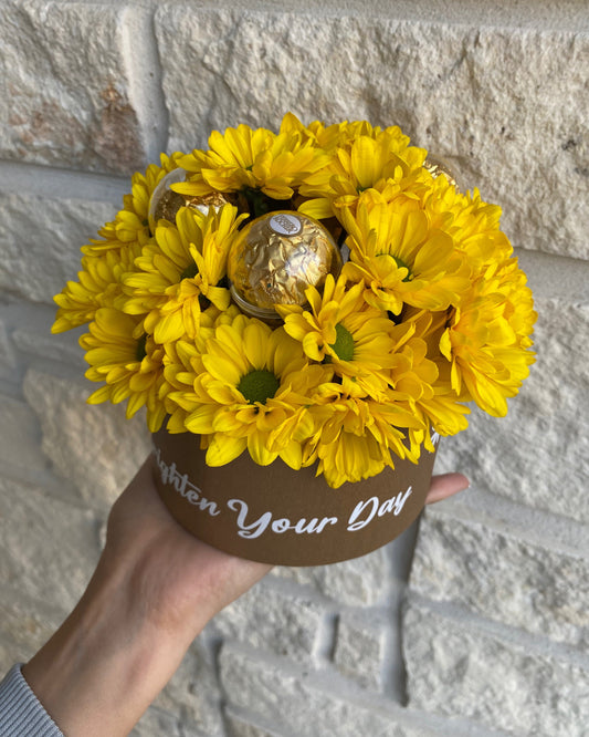 Sweet Bloom Box – Personalized Floral Gift